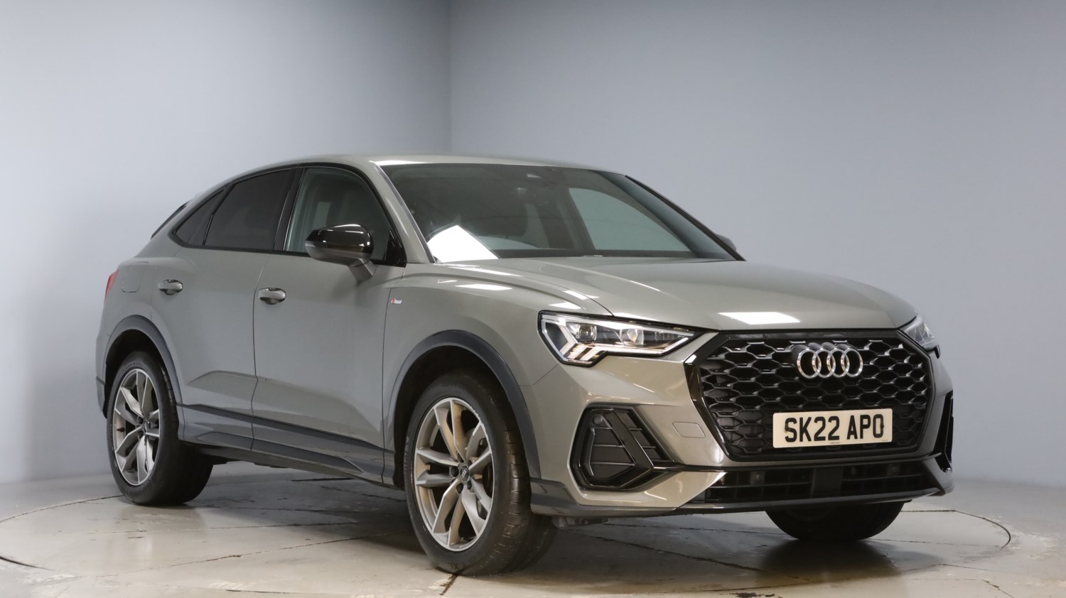 Audi Q3 Listing Image