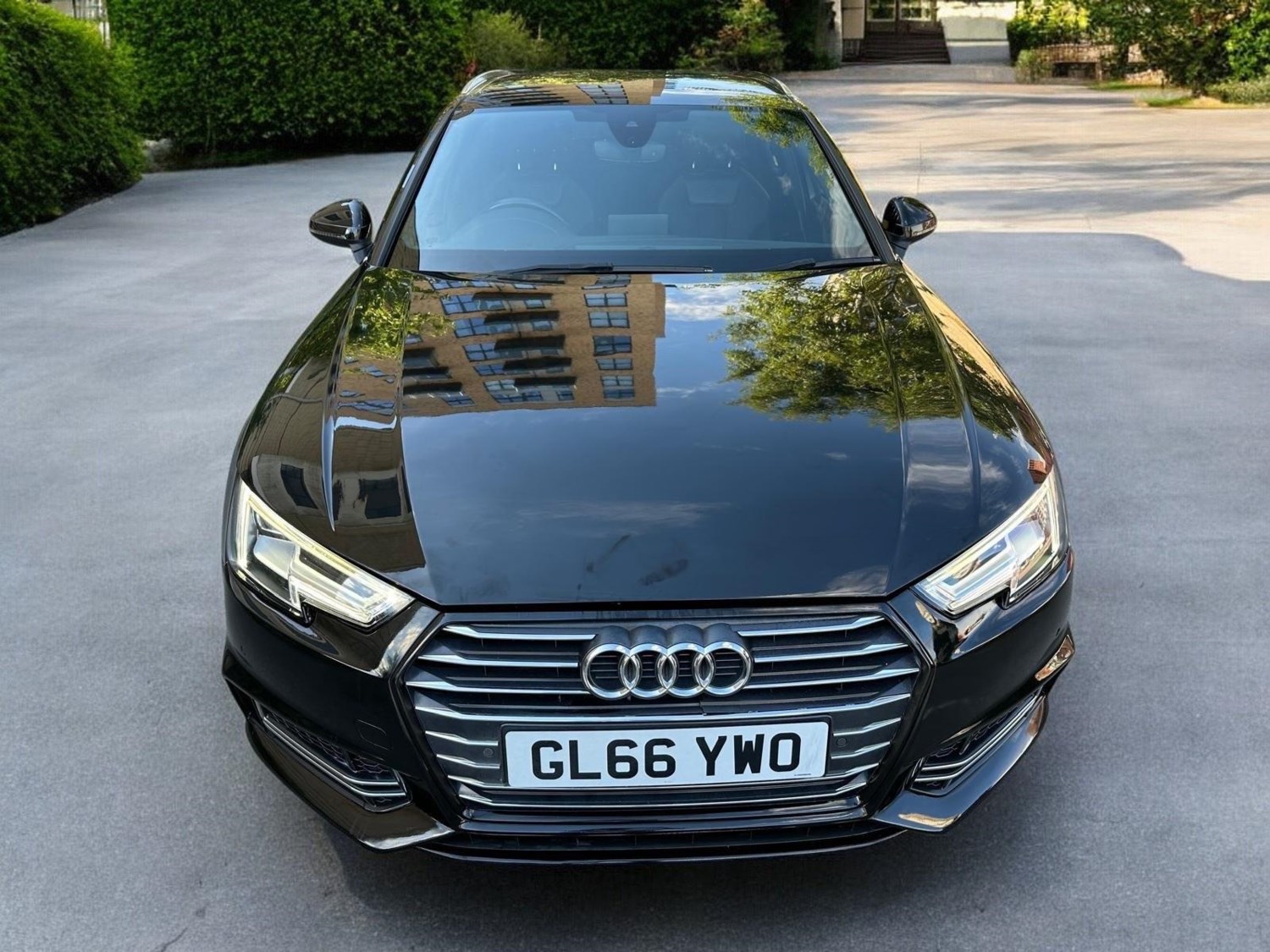 Audi A4 Avant Listing Image