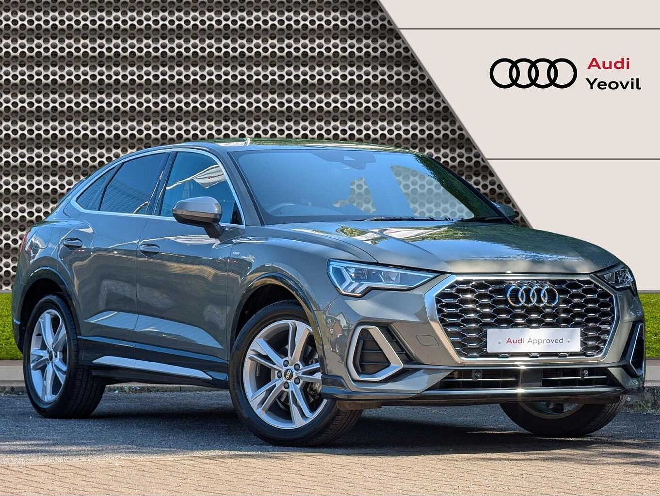 Audi Q3 Listing Image