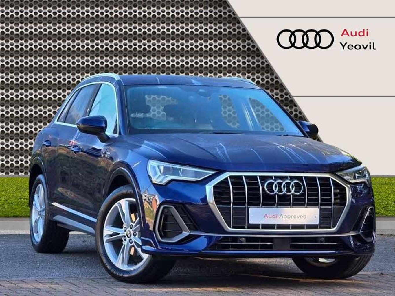 Audi Q3 Listing Image