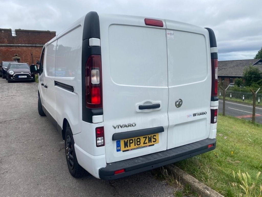 Vauxhall Vivaro Listing Image