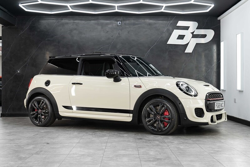 MINI Hatch Listing Image