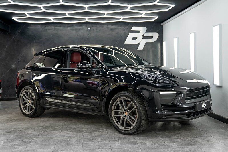 Porsche Macan Listing Image