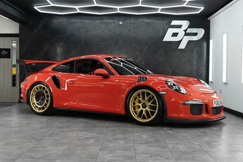 Porsche 911 Listing Image