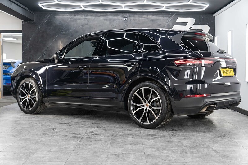 Porsche Cayenne Listing Image