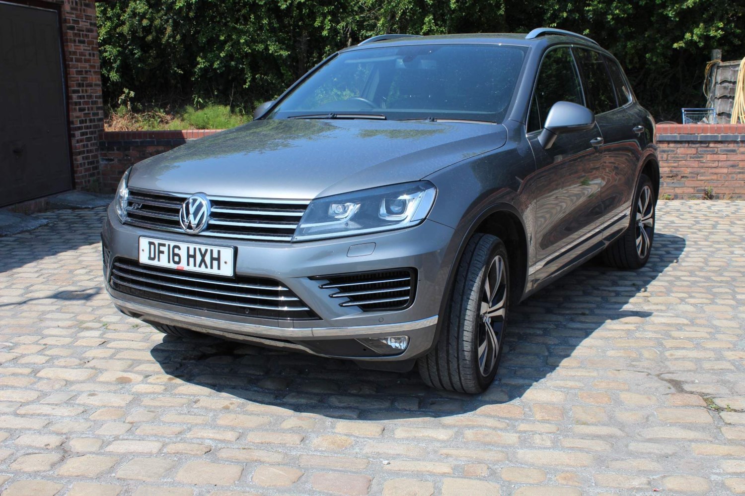 Volkswagen Touareg Listing Image