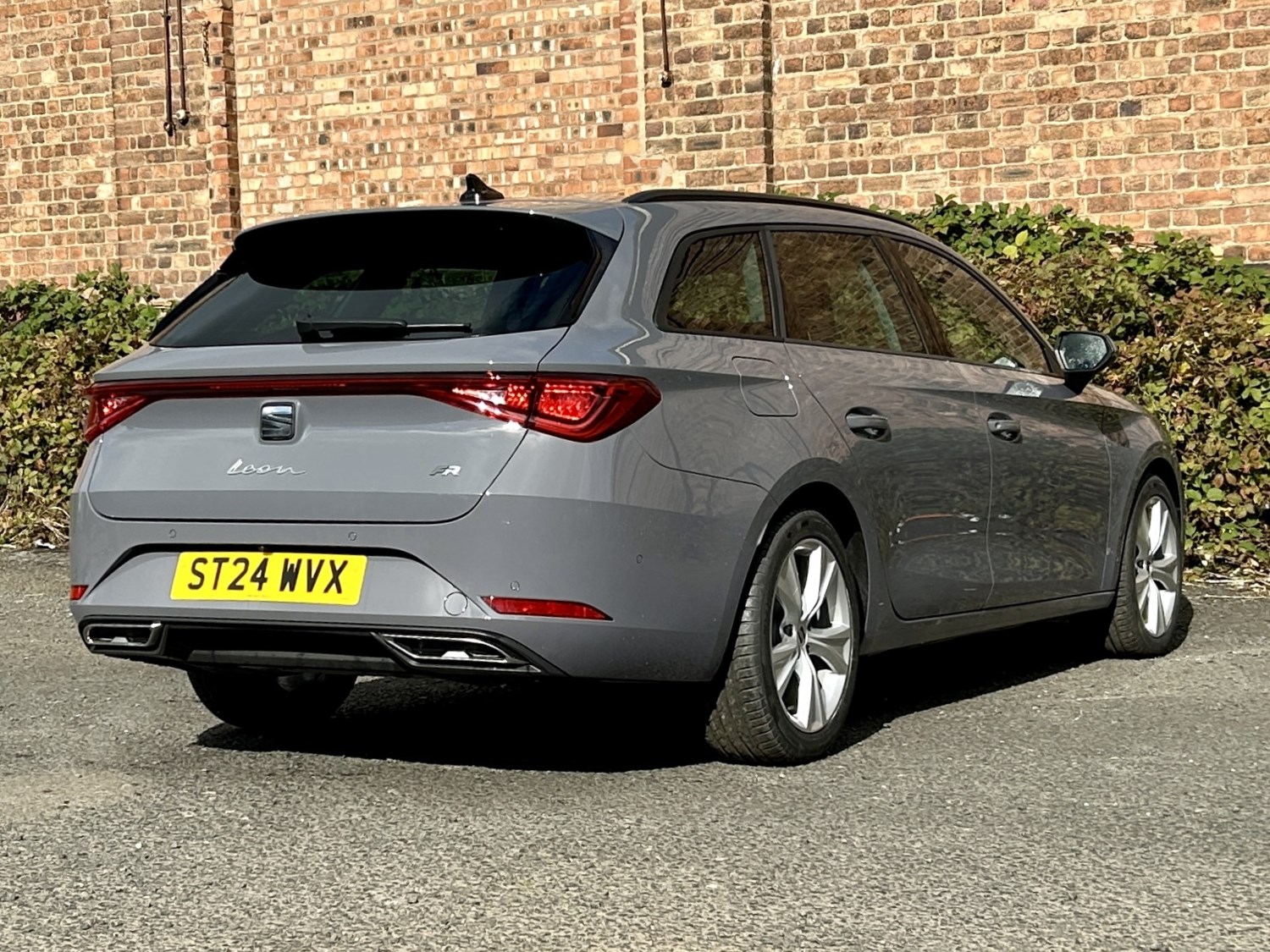 SEAT Leon Listing Image