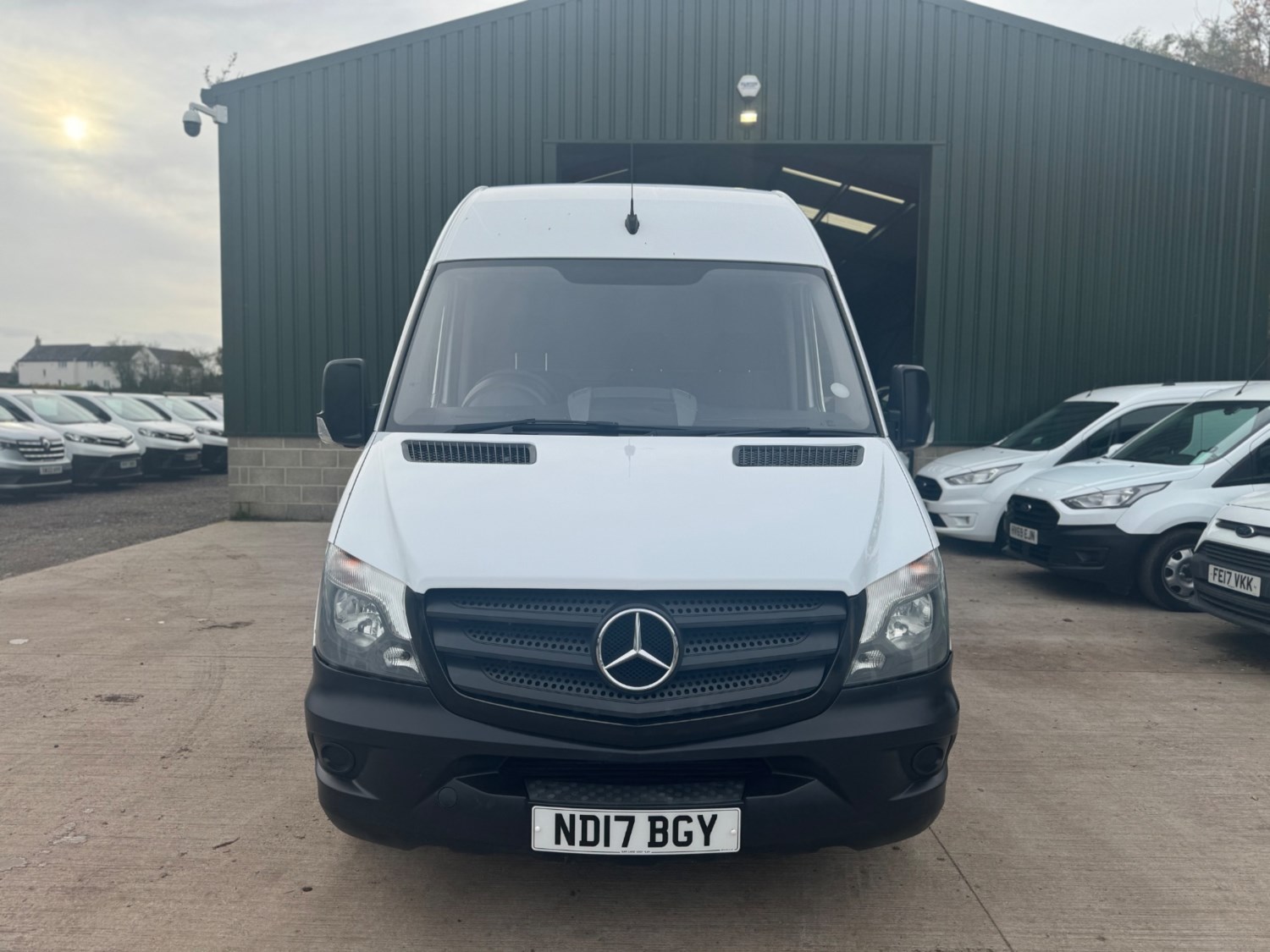 Mercedes-Benz Sprinter Listing Image