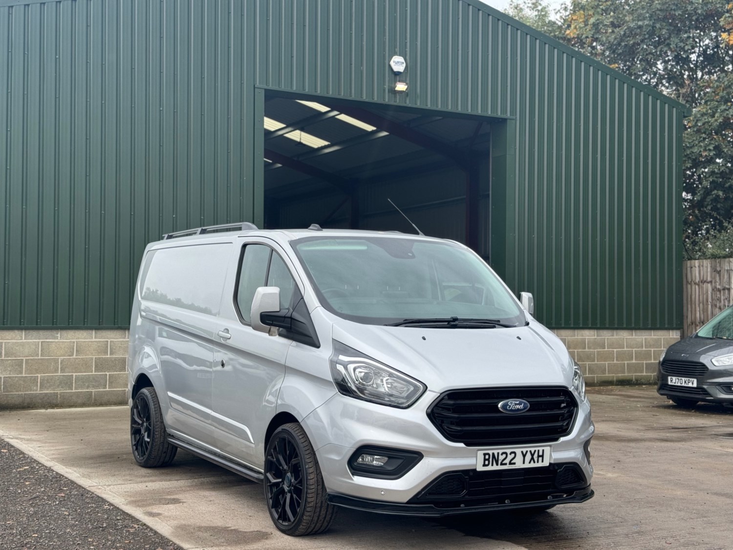 Ford Transit Custom Listing Image