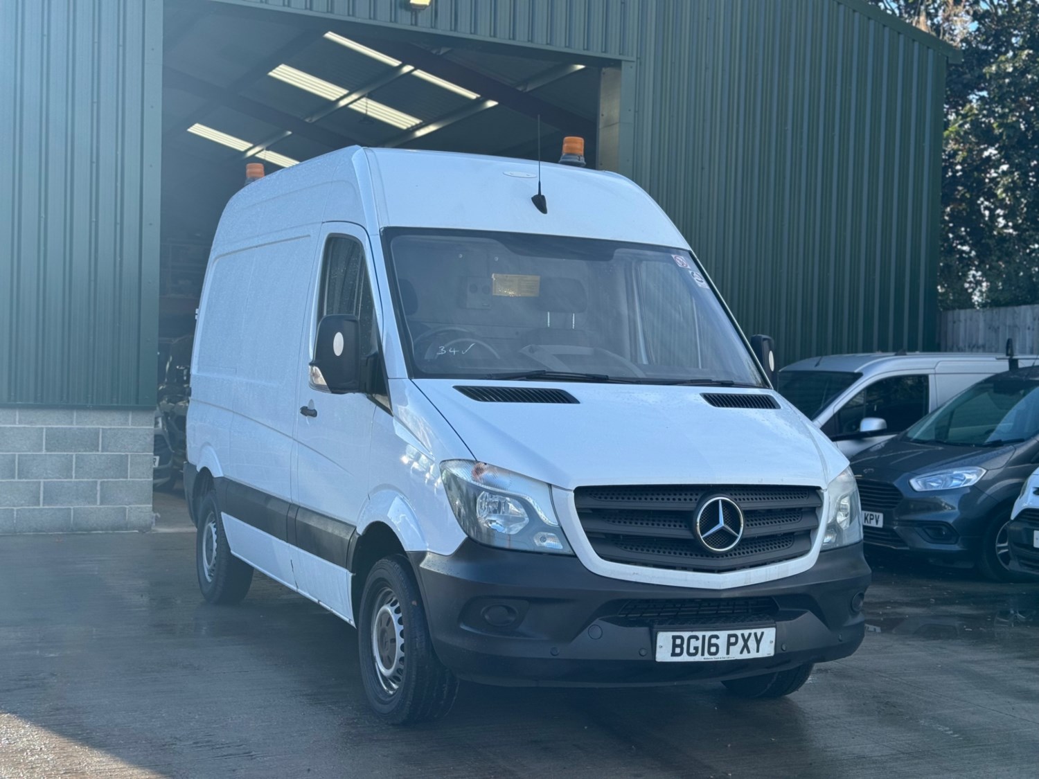 Mercedes-Benz Sprinter Listing Image