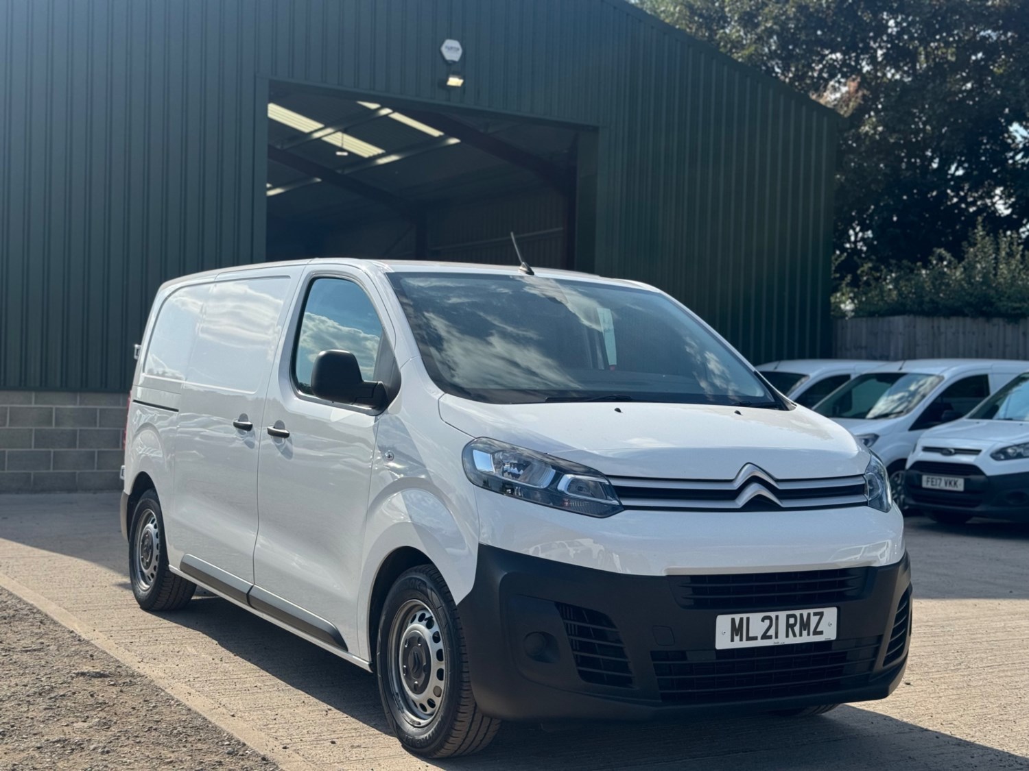 Citroen Dispatch Listing Image