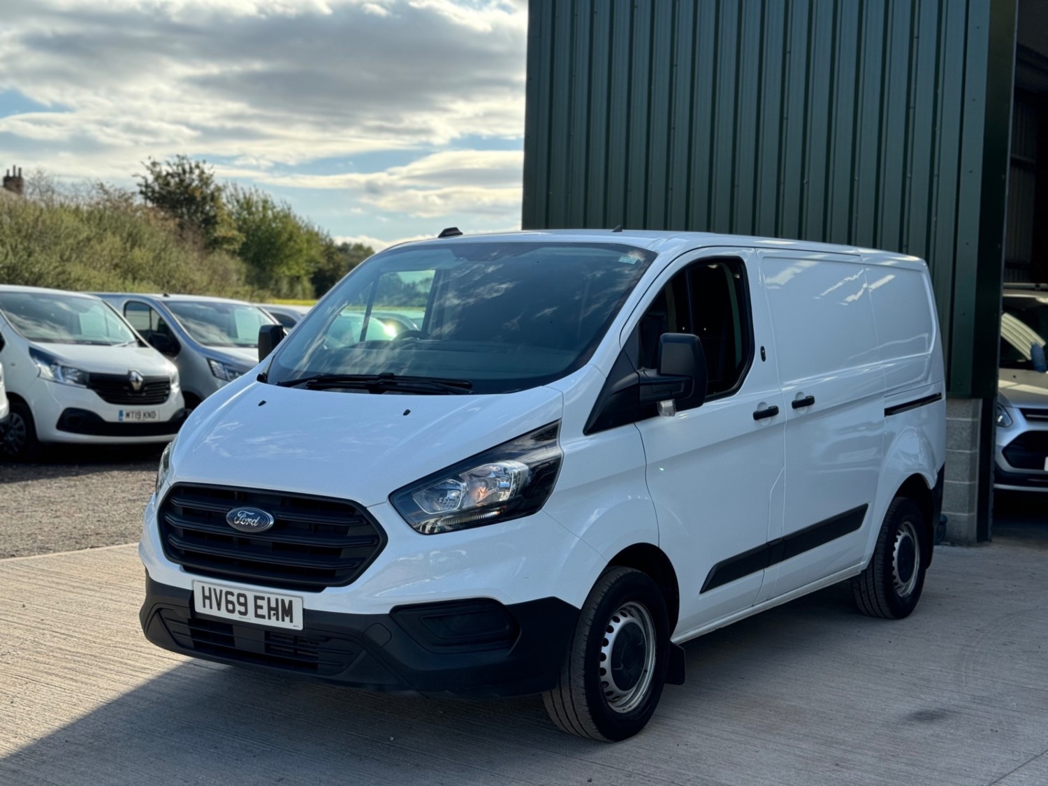 Ford Transit Custom Listing Image