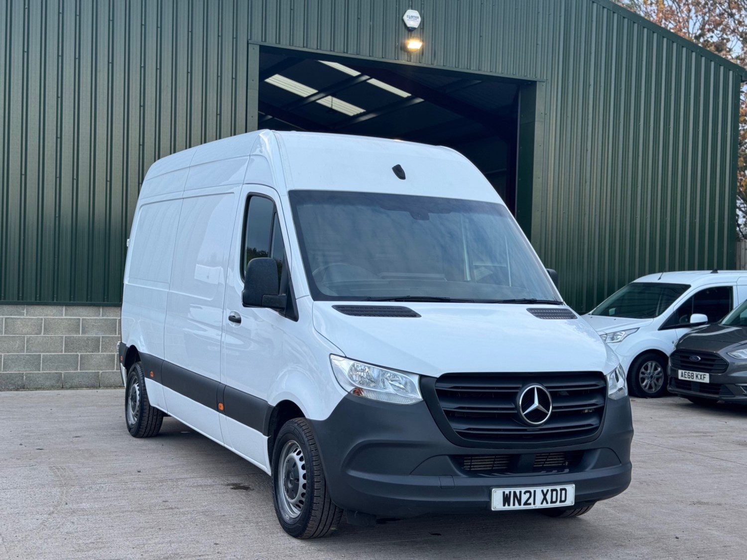 Mercedes-Benz Sprinter Listing Image