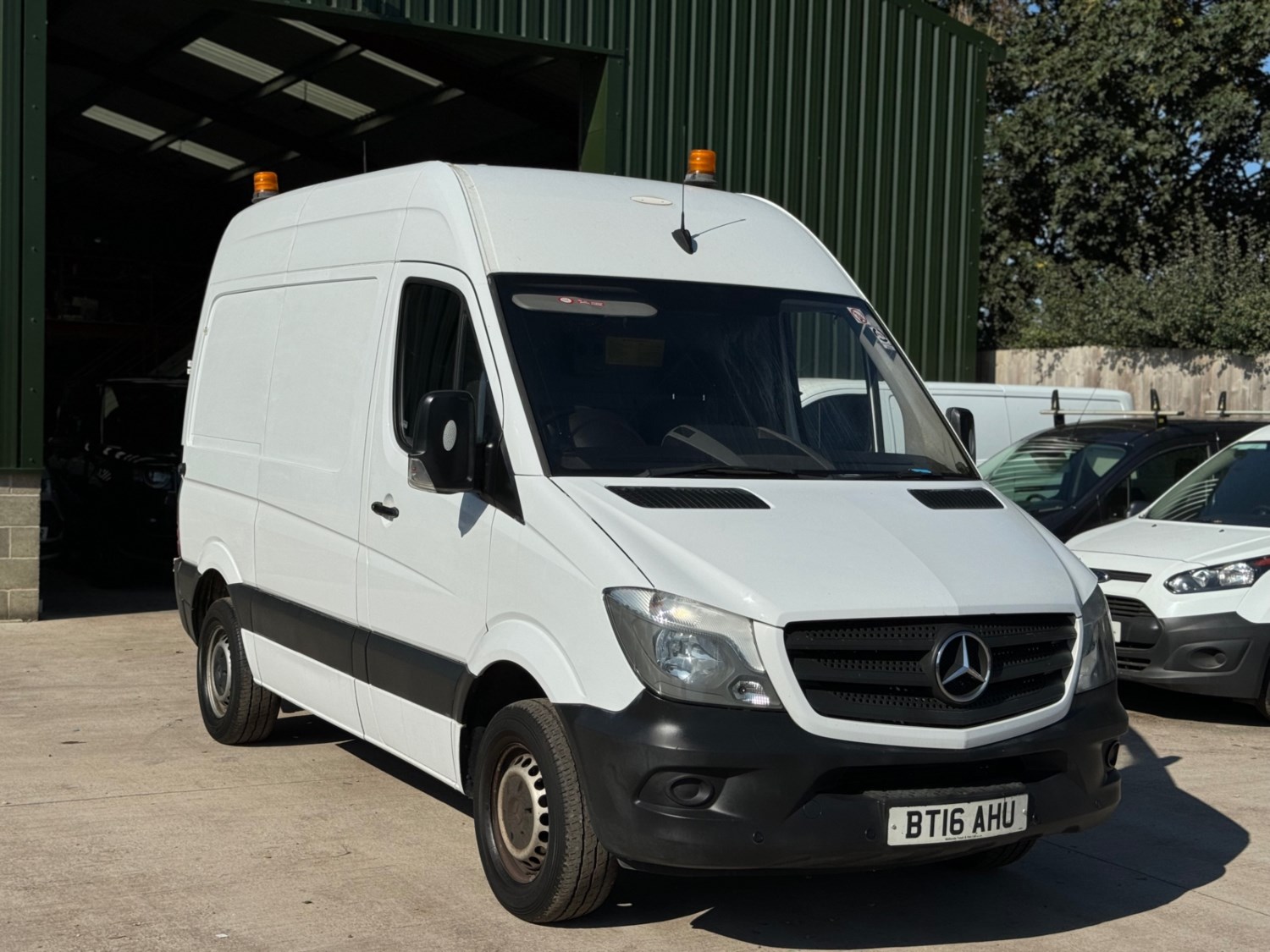 Mercedes-Benz Sprinter Listing Image