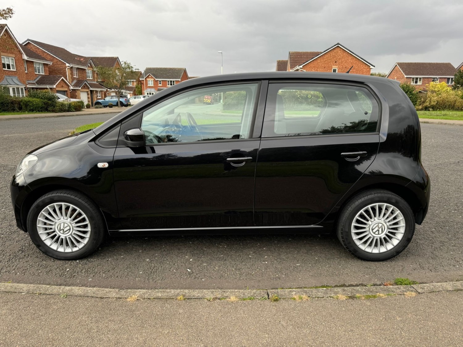 Volkswagen up! Listing Image