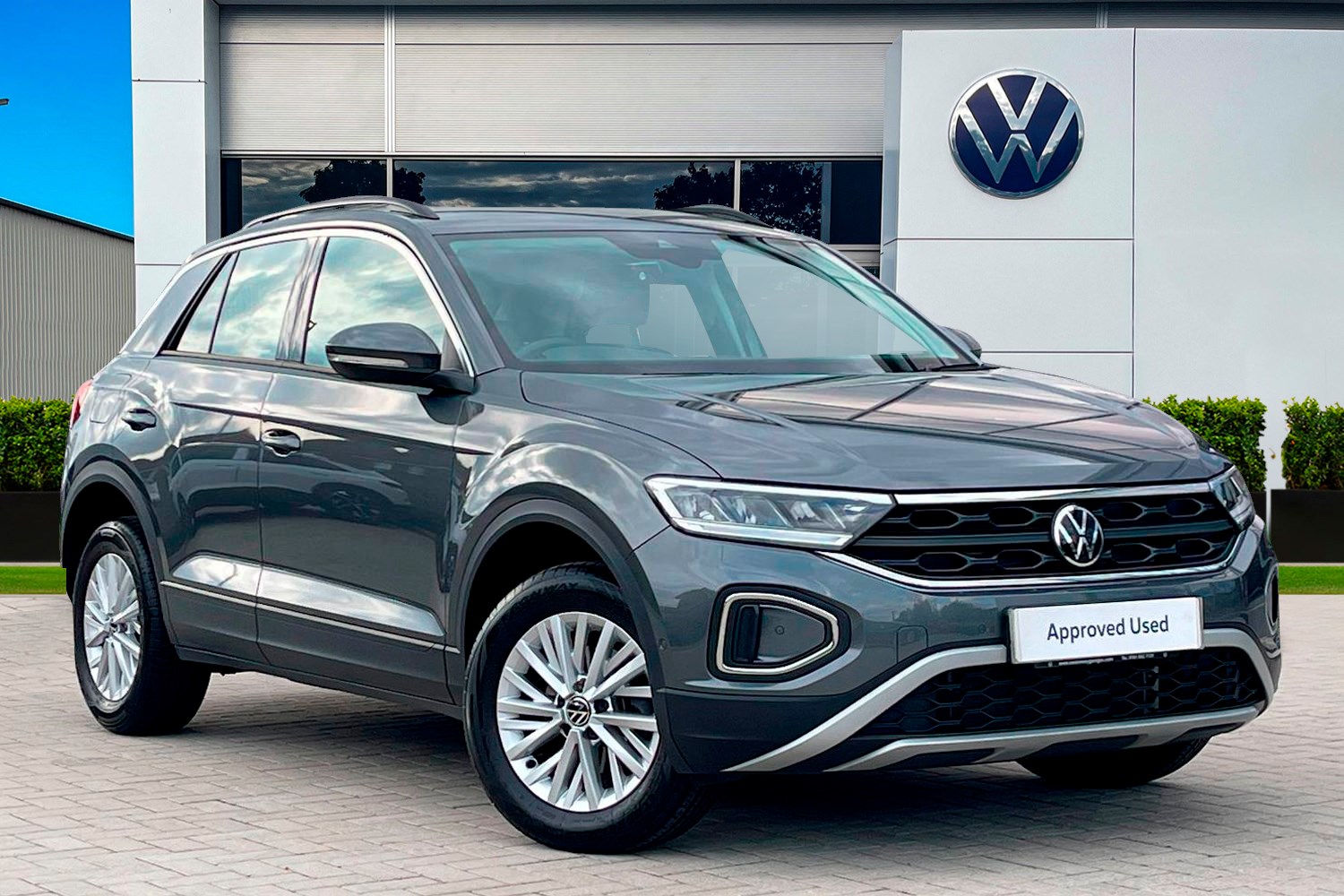 Volkswagen T-Roc Listing Image