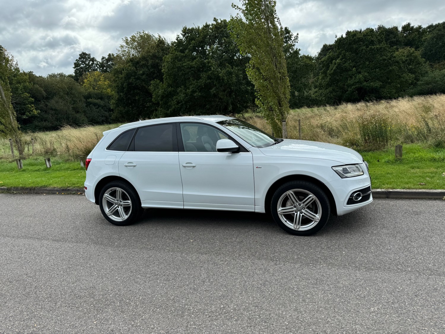 Audi Q5 Listing Image