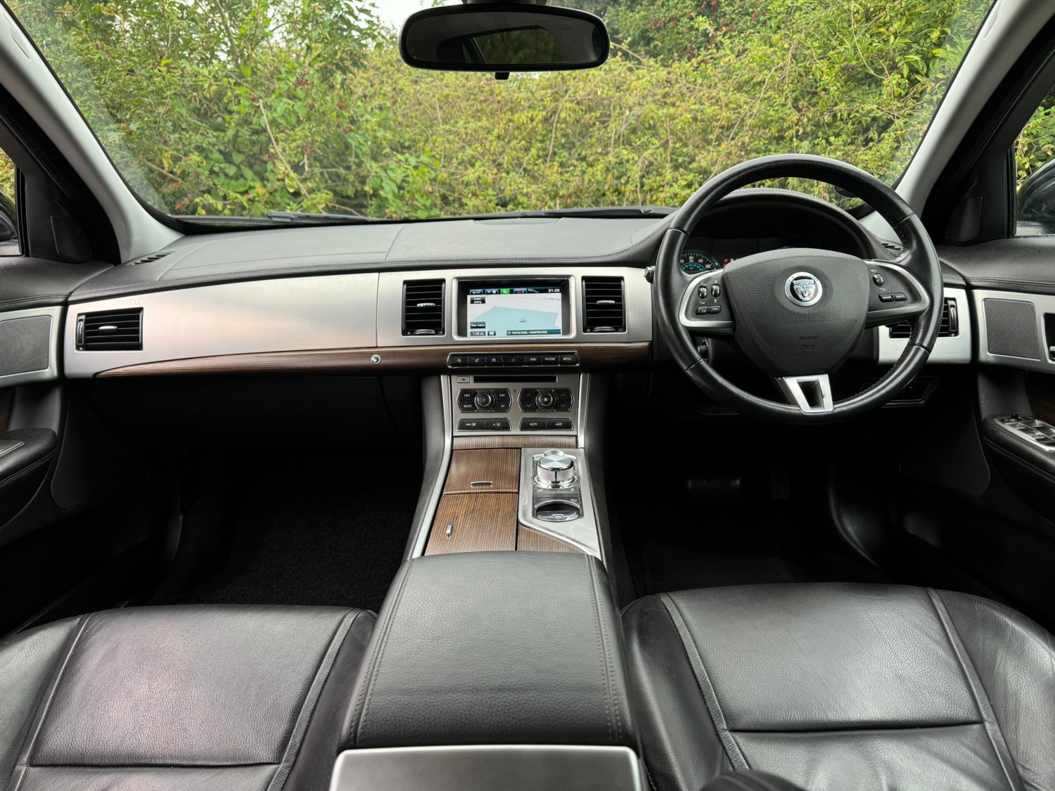 Jaguar XF Listing Image