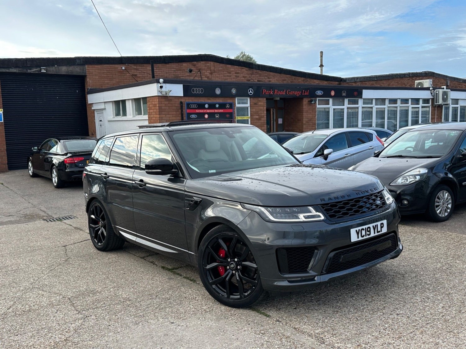 Land Rover Range Rover Sport Listing Image