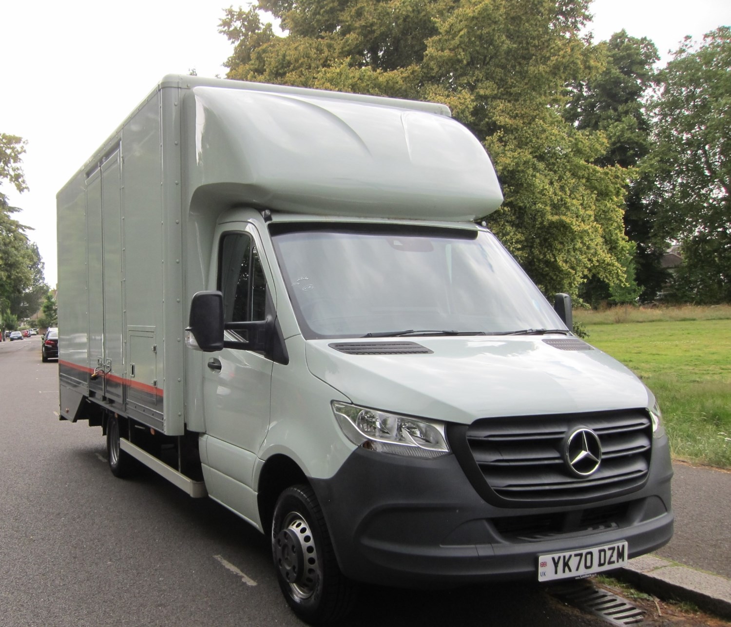 Mercedes-Benz Sprinter Listing Image