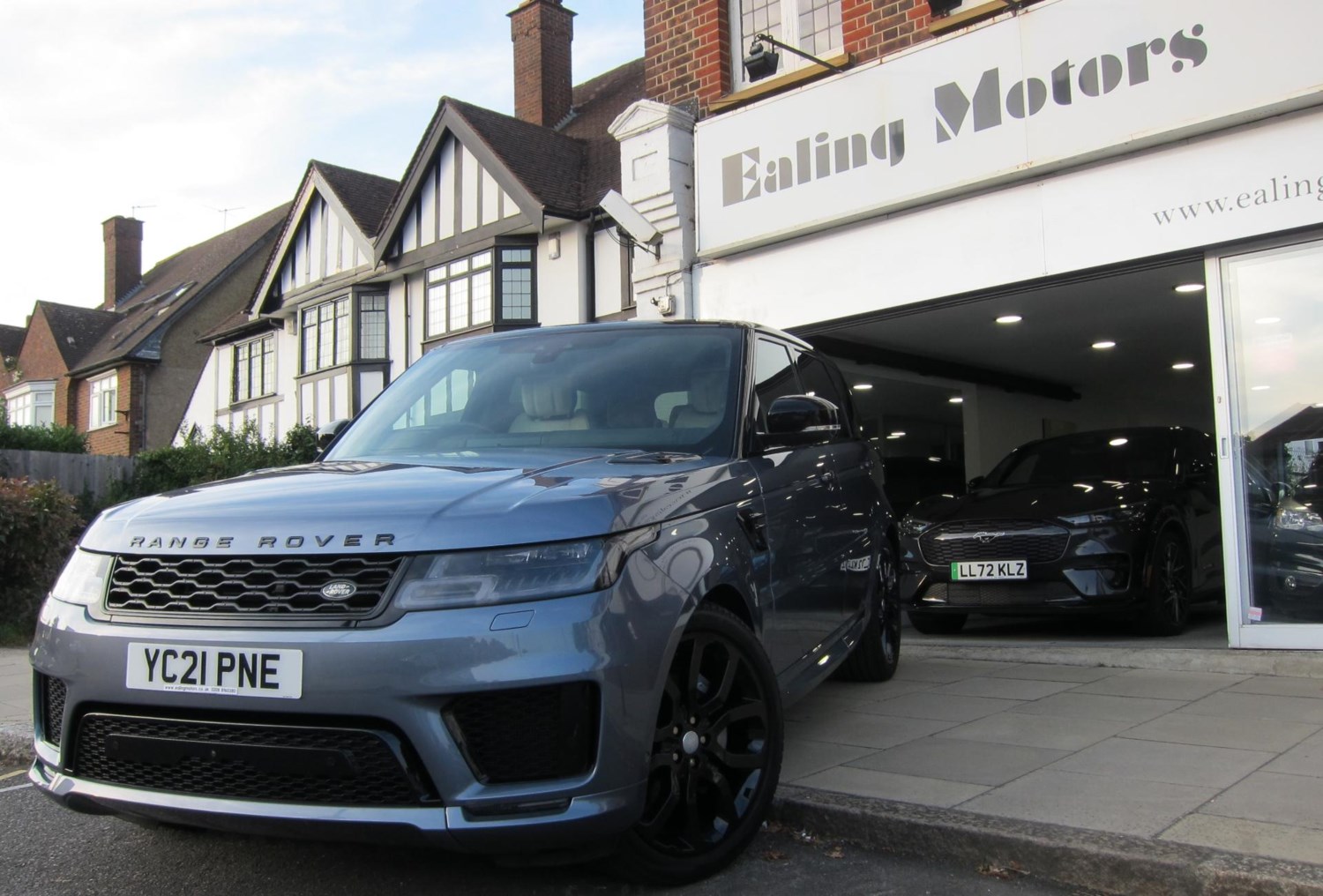 Land Rover Range Rover Sport Listing Image