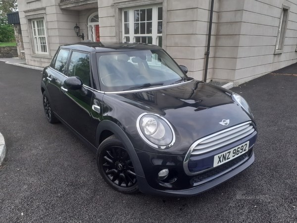 MINI Hatch Listing Image