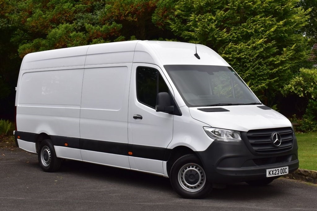 Mercedes-Benz Sprinter Listing Image