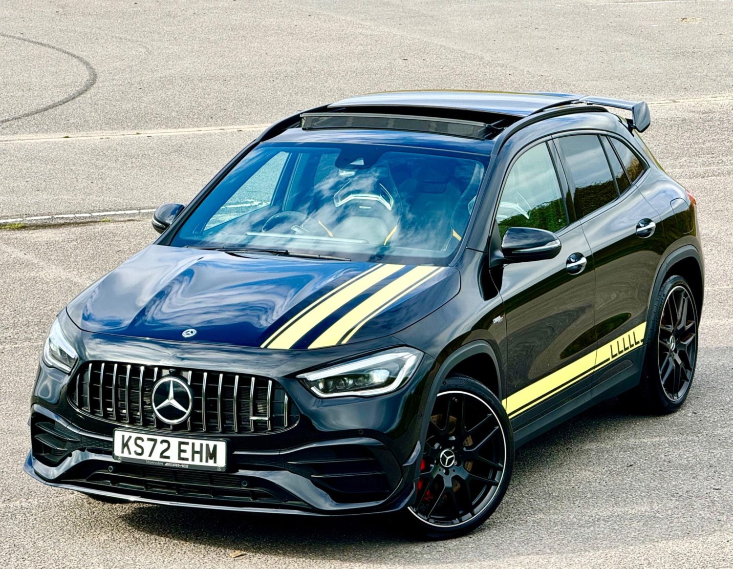 Mercedes-Benz GLA Listing Image