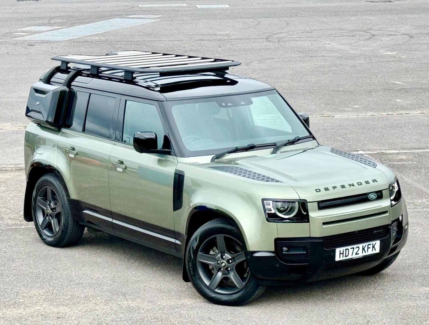 Land Rover Defender 110 Listing Image