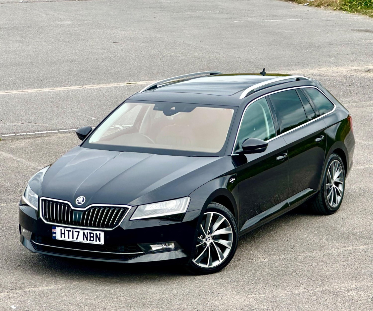 Skoda Superb Listing Image