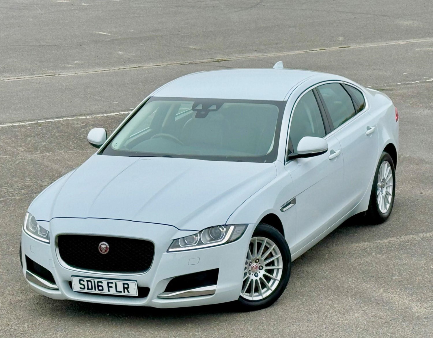 Jaguar XF Listing Image