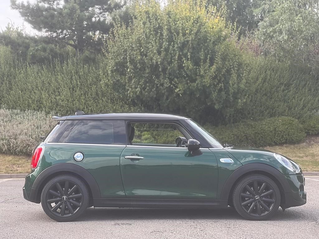 MINI Hatch Listing Image