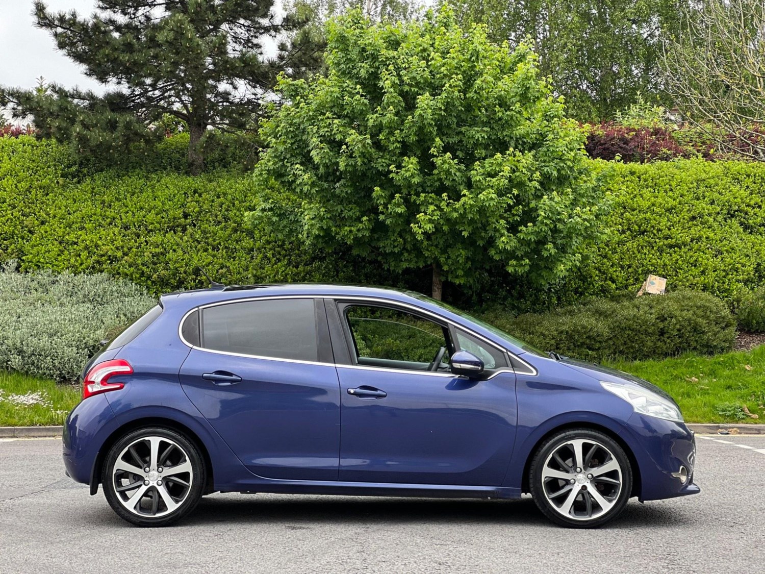 Peugeot 208 Listing Image