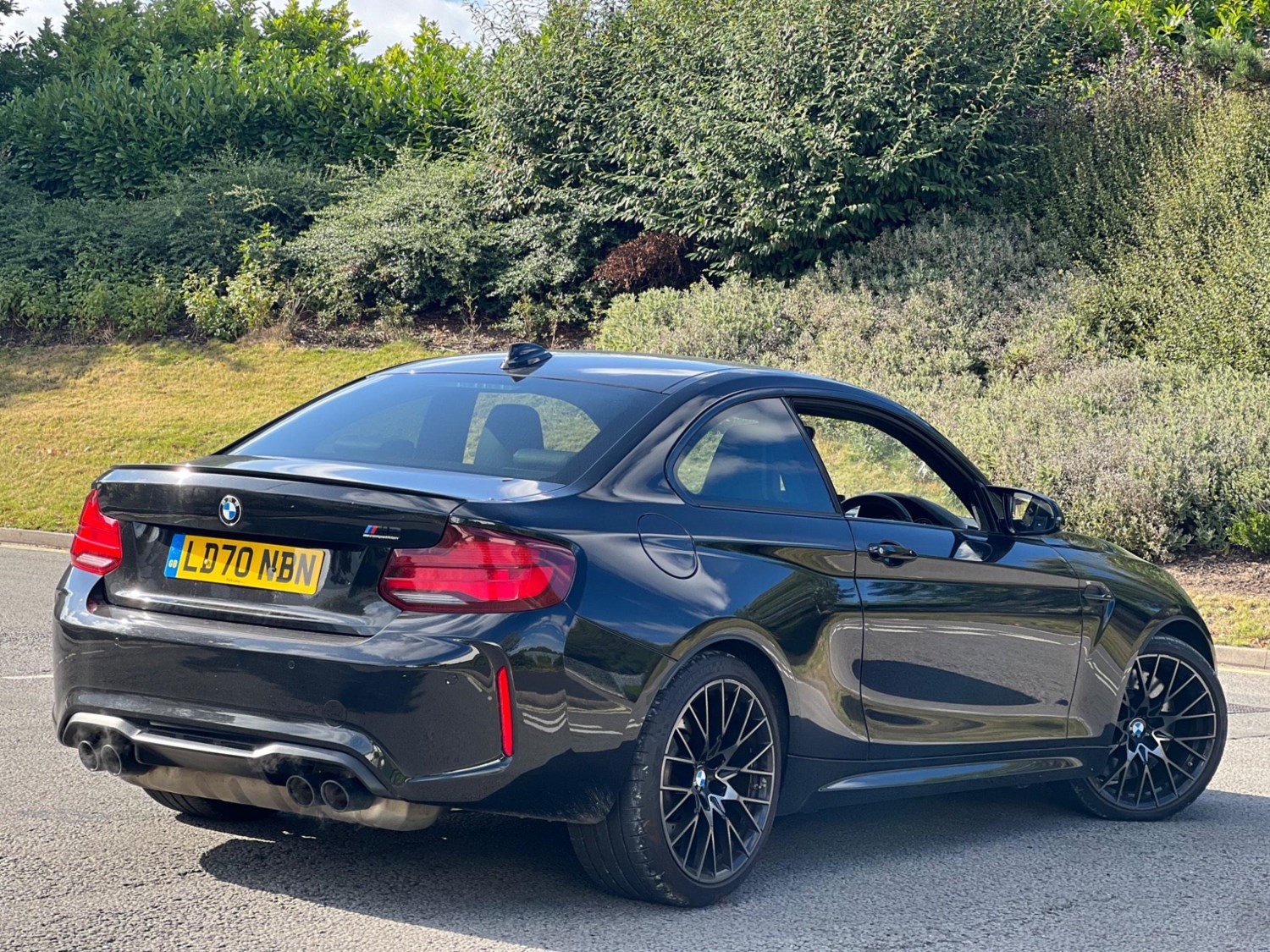 BMW M2 Listing Image