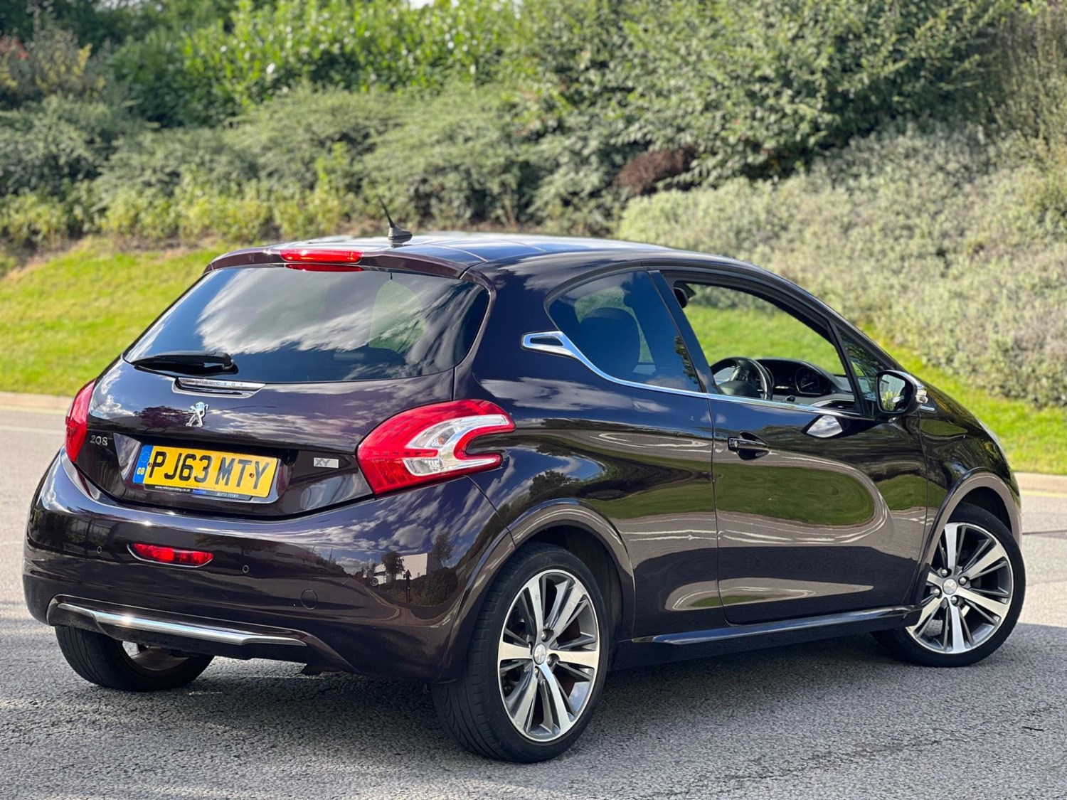 Peugeot 208 Listing Image