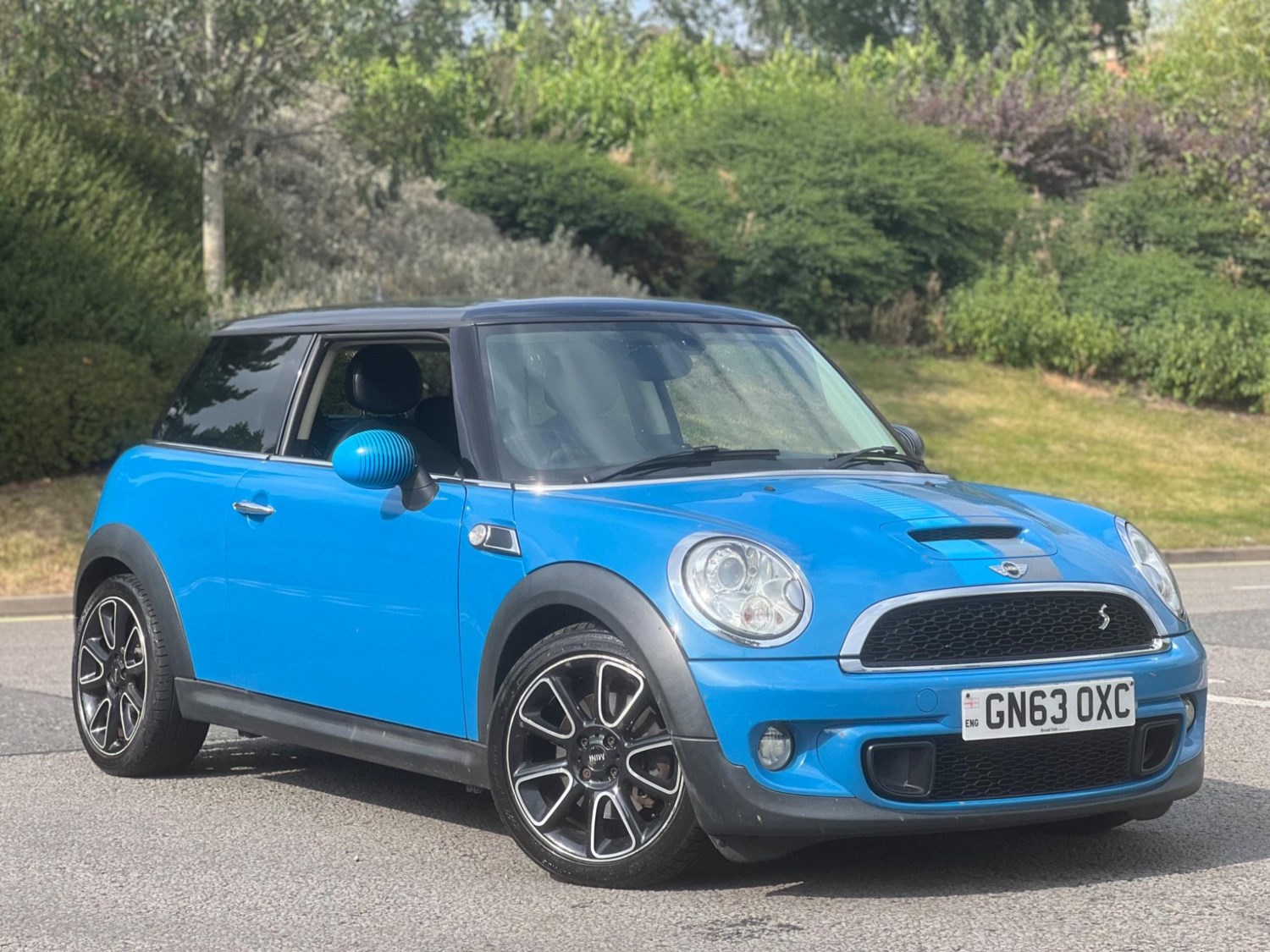 MINI Hatch Listing Image