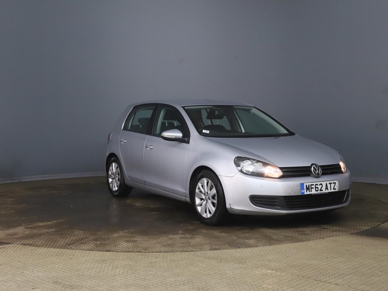 Volkswagen Golf Listing Image