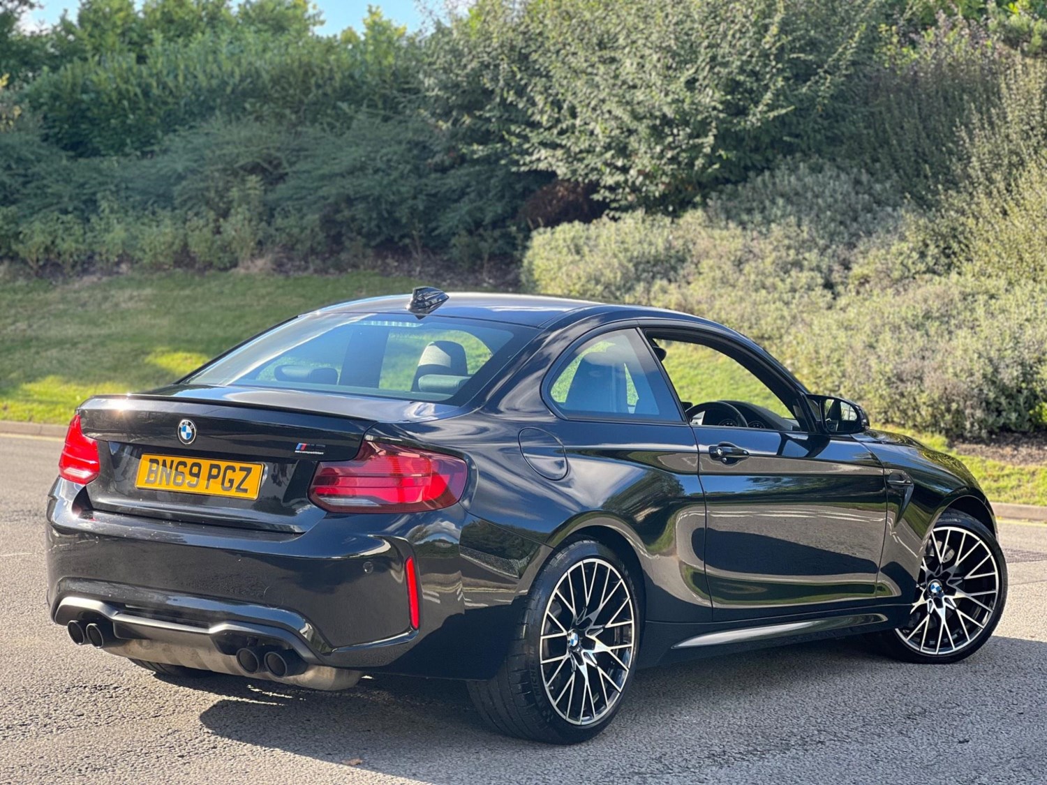 BMW M2 Listing Image