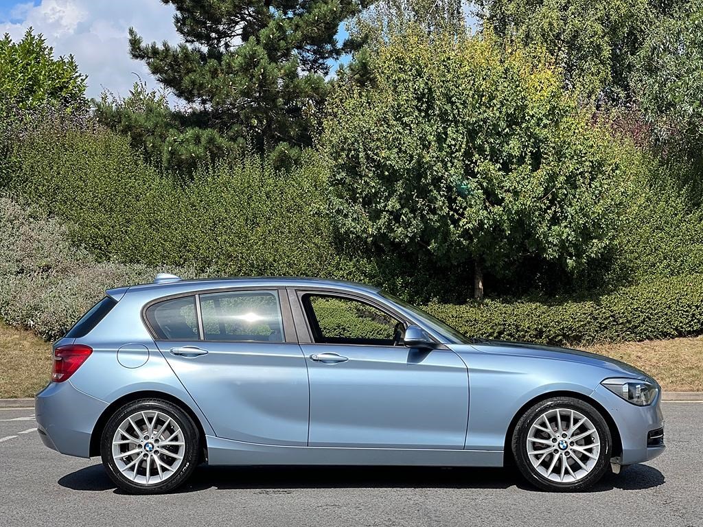 BMW 1 Series Listing Image