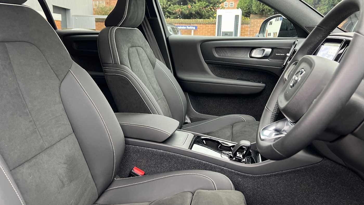 Volvo C40 Listing Image