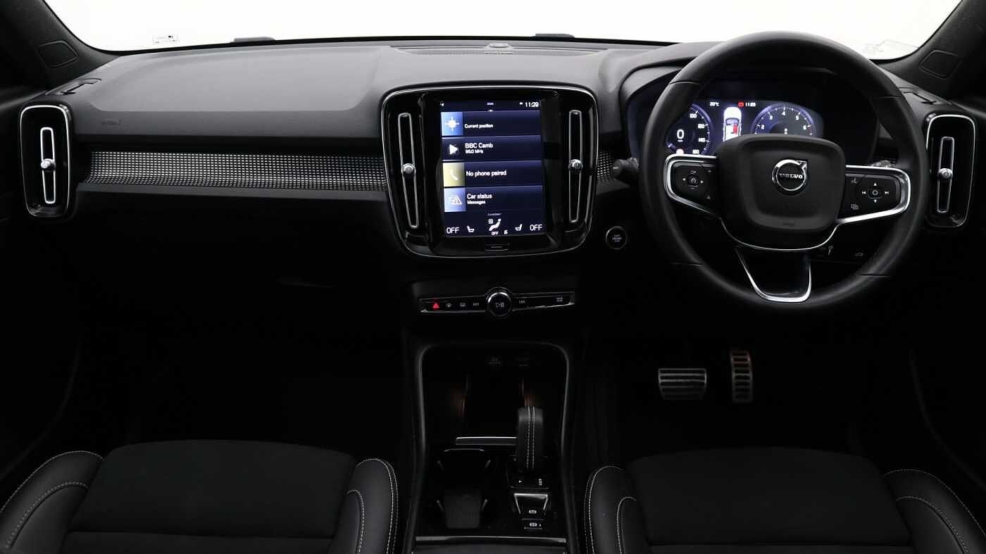 Volvo XC40 Listing Image