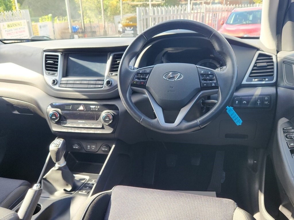 Hyundai TUCSON Listing Image