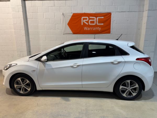 2016 (66) Hyundai i30 1.6 SE 5dr Auto For Sale In Witney, Oxfordshire