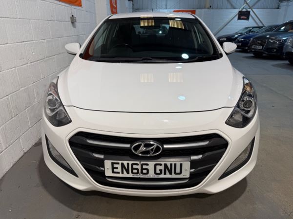 2016 (66) Hyundai i30 1.6 SE 5dr Auto For Sale In Witney, Oxfordshire