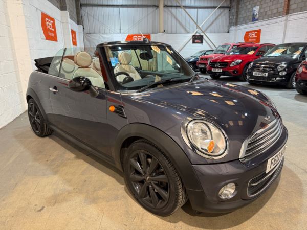 2012 (12) MINI Convertible 1.6 Cooper 2dr For Sale In Witney, Oxfordshire