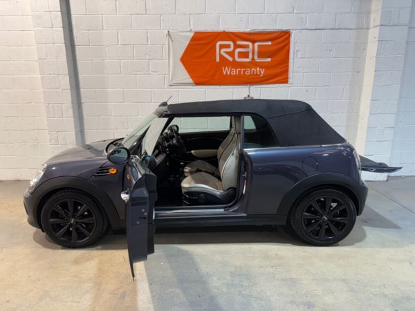 2012 (12) MINI Convertible 1.6 Cooper 2dr For Sale In Witney, Oxfordshire
