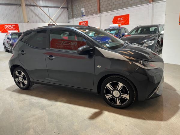 2016 (66) Toyota Aygo 1.0 VVT-i X-Clusiv 2 5dr For Sale In Witney, Oxfordshire