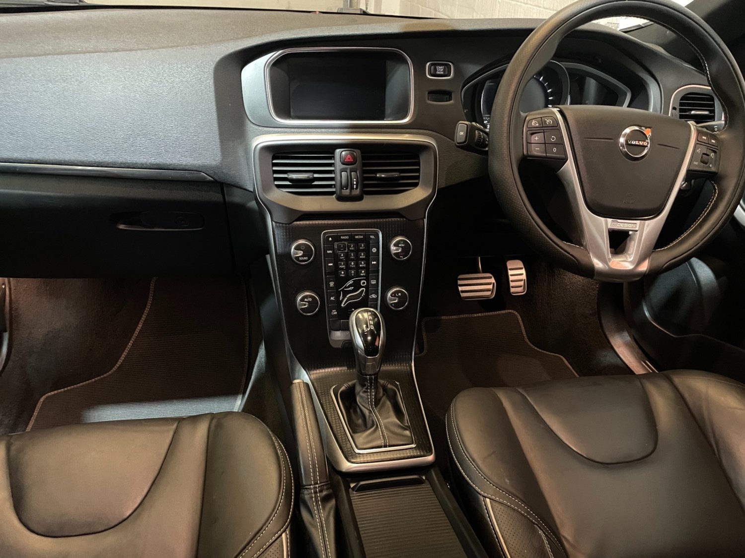 Volvo V40 Listing Image