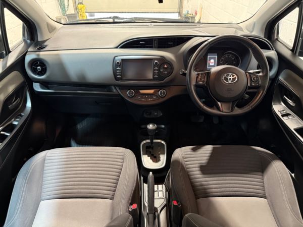 2017 (67) Toyota Yaris 1.5 Hybrid Icon 5dr CVT For Sale In Witney, Oxfordshire