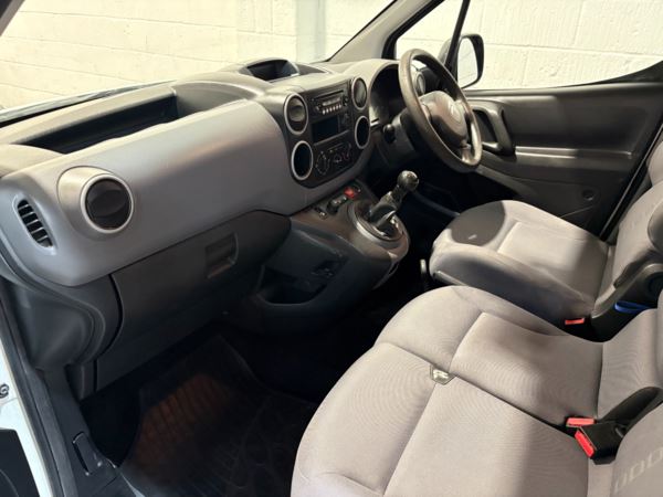 2015 (15) Citroen Berlingo 1.6 HDi 625Kg Enterprise 75ps For Sale In Witney, Oxfordshire